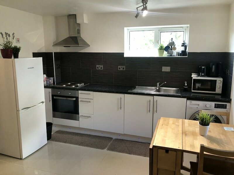 Гостиница 2 bedroom Apartment Heathrow Airport в Лондоне