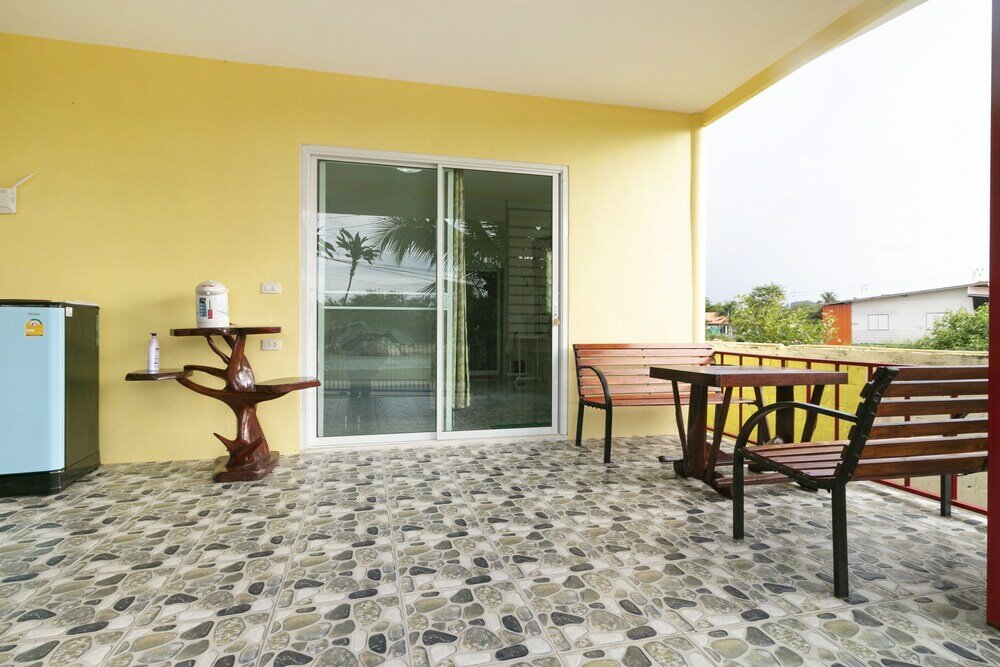 Фото Oyo 953 Tawan Resort