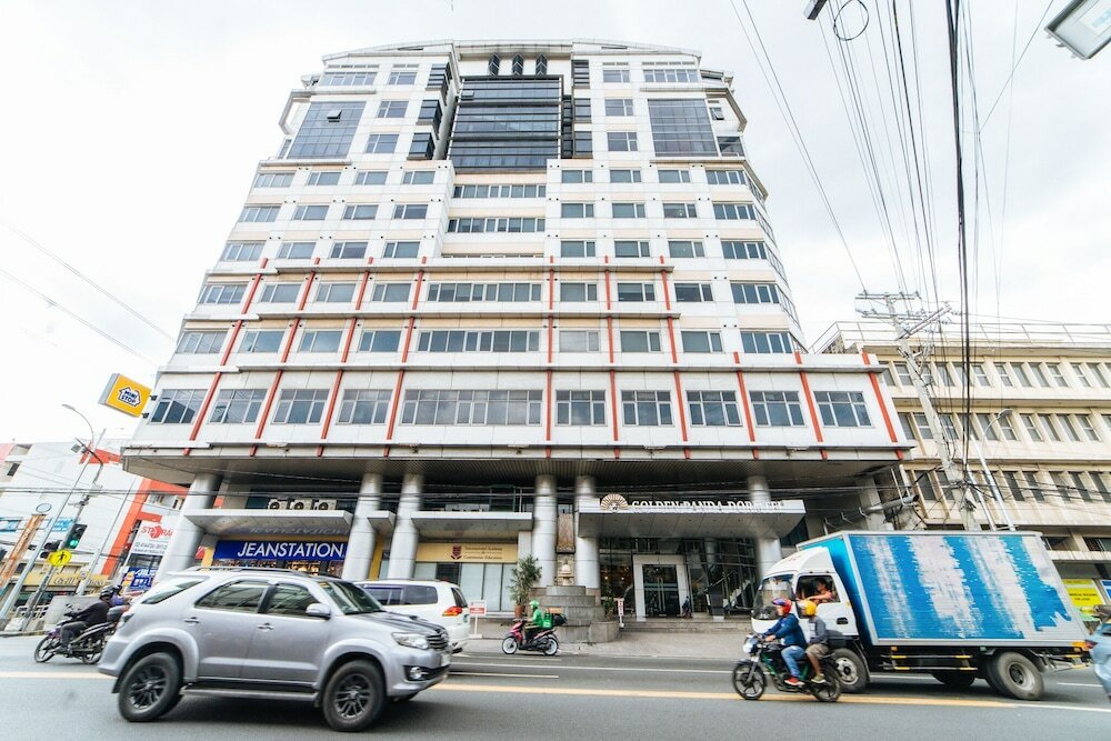 Фото RedDoorz Plus @ E Rodriguez Corner Banawe