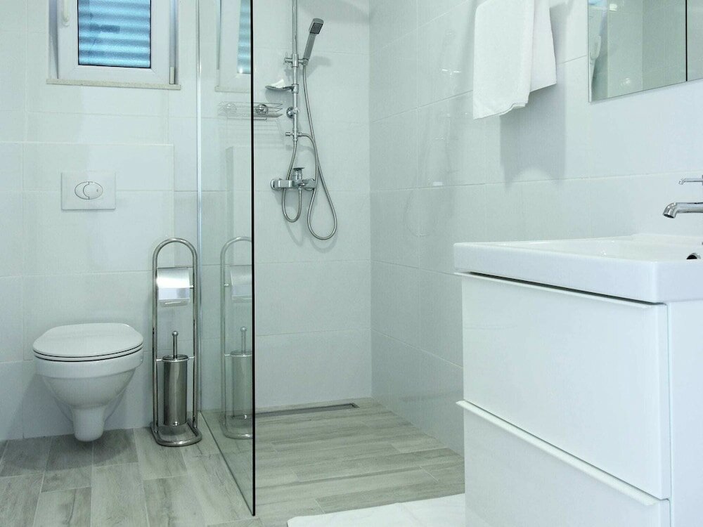 Фото Modern Apartment in Mocici With Terrace