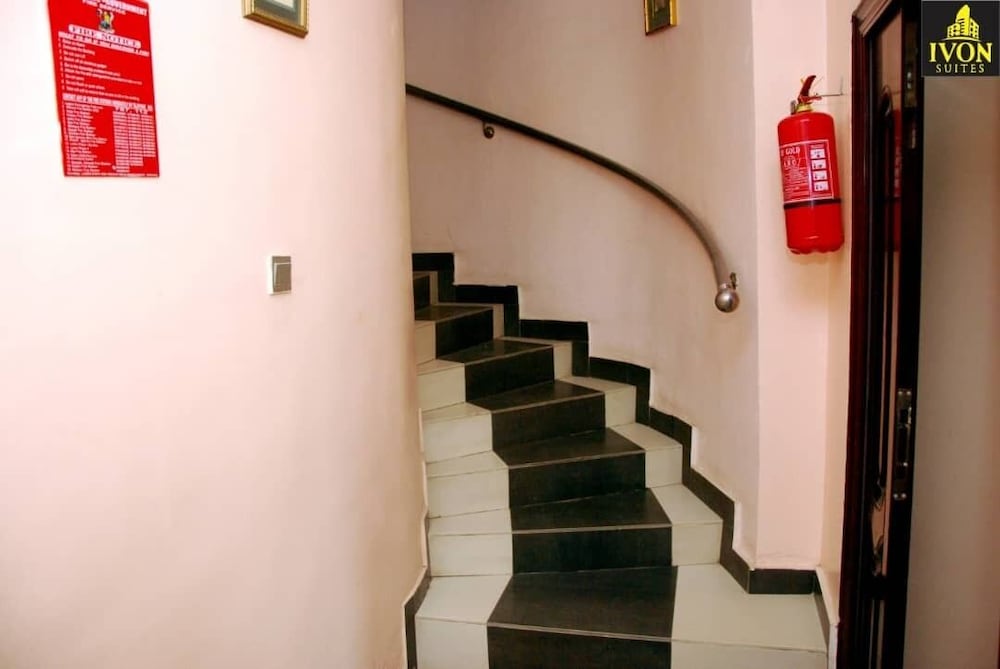 Фото Ivon Suites