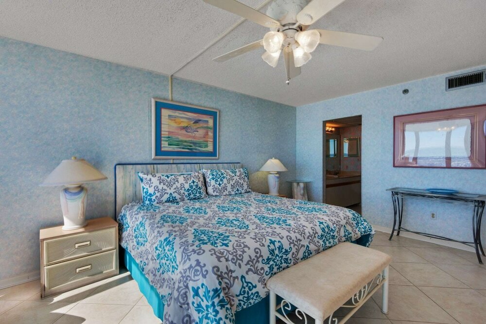 Фото Edgewater Beach Resort Tower 3- 811