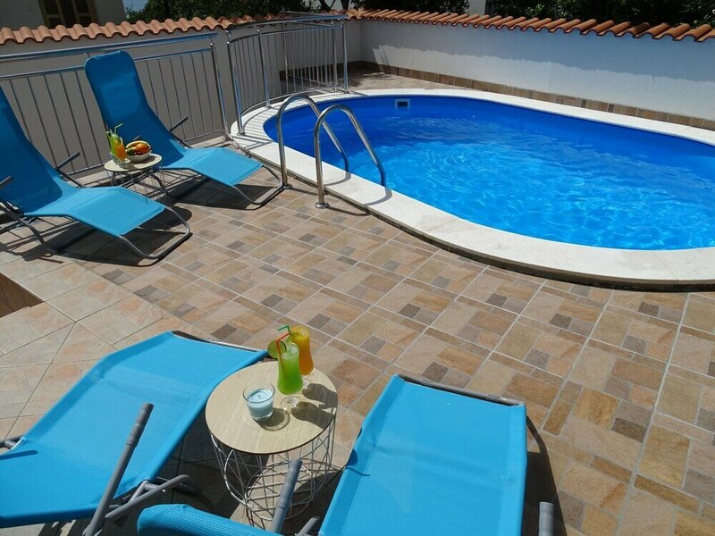 Гостиница Comfortable Apartment in Crikvenica Croatia with Hot Tub в Цриквенице