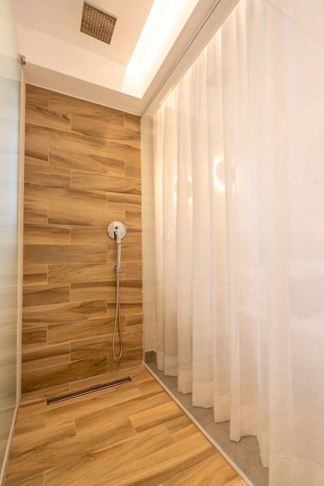 Фото Mirablue Luxury Residences