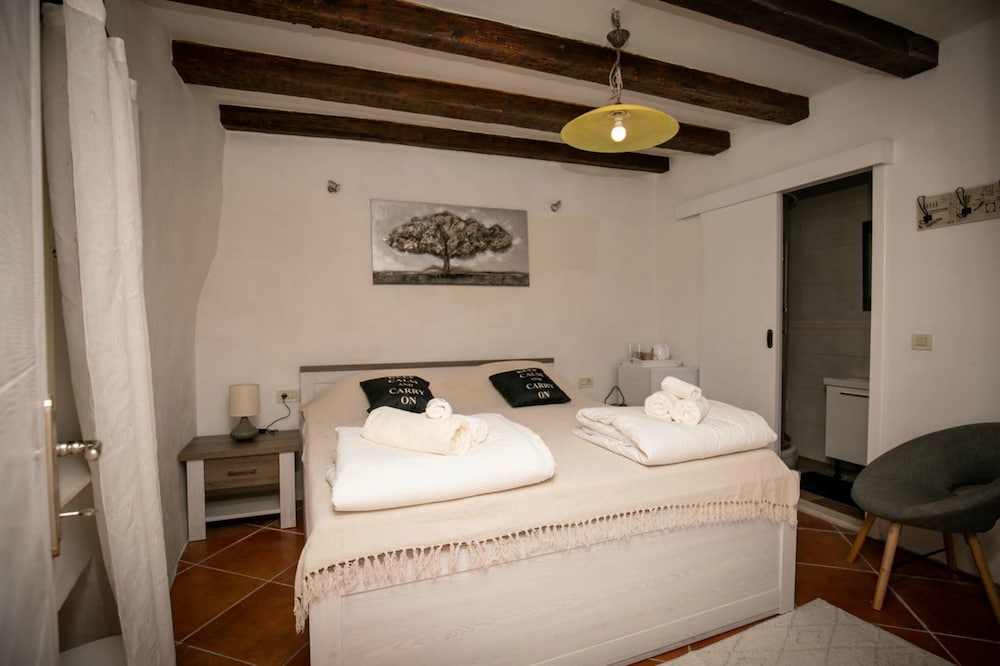 Фото Rooms Epidaurus