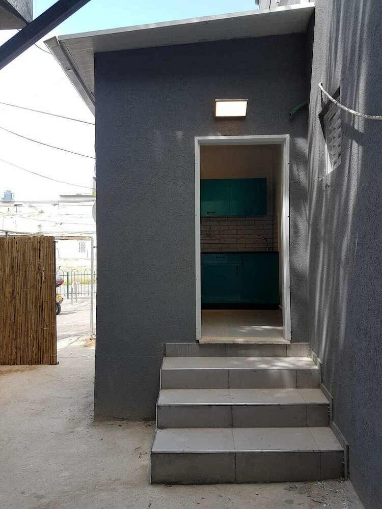 Фото AirTLV Hatikva Apartments