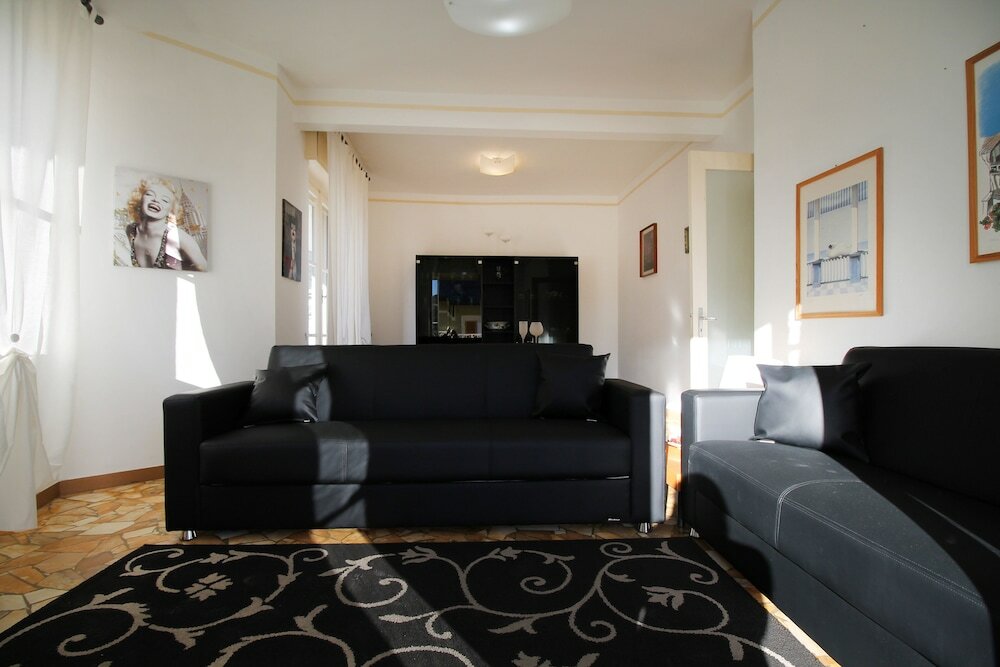 Фото House Bella