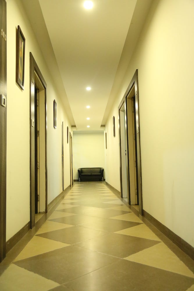 Фото Hotel Kanishk
