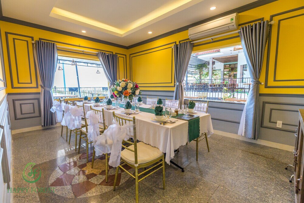 Фото Happy Forest Hotel