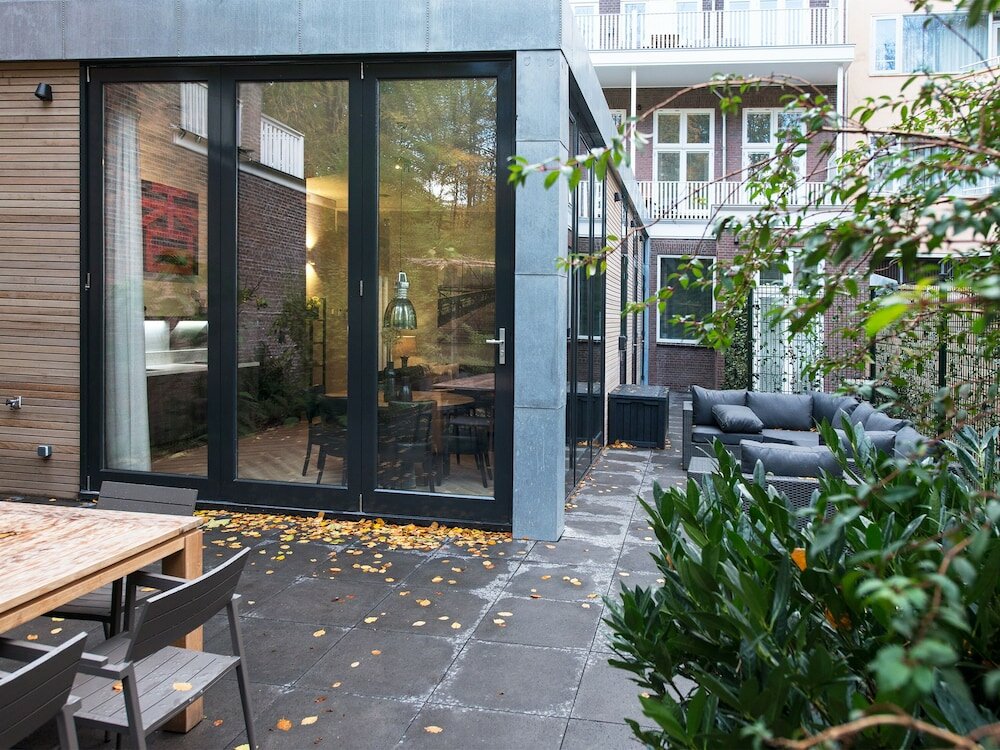 Фото BizStay Park Central Executive