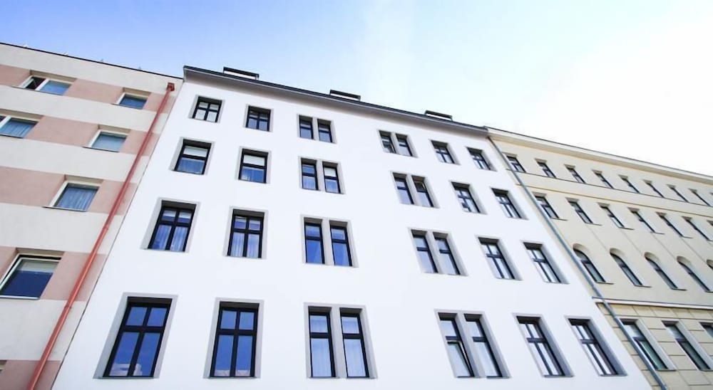 Фото Christiano Apartments