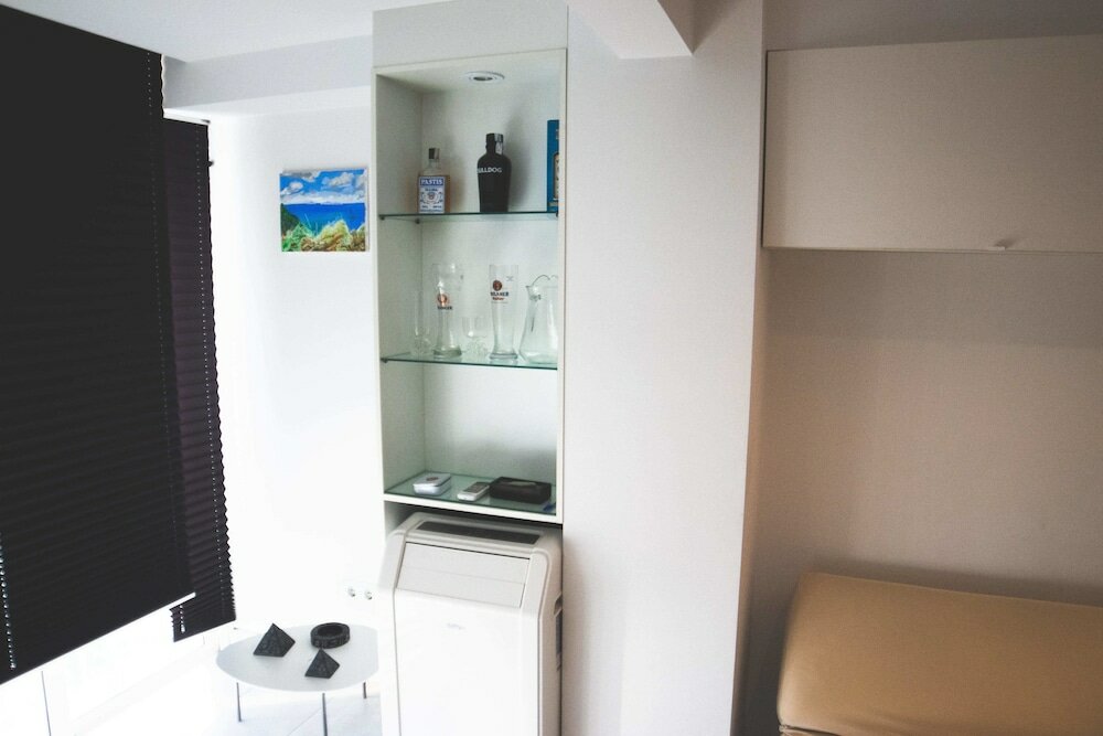 Фото Cozy Loft in Front of the Sea