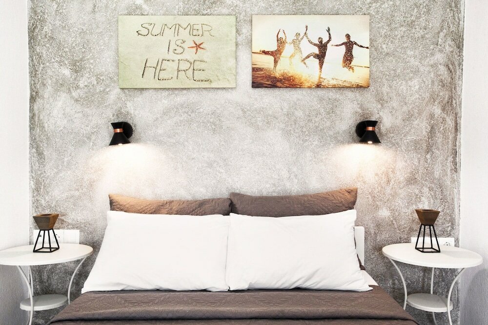 Фото Asprolithos Studios