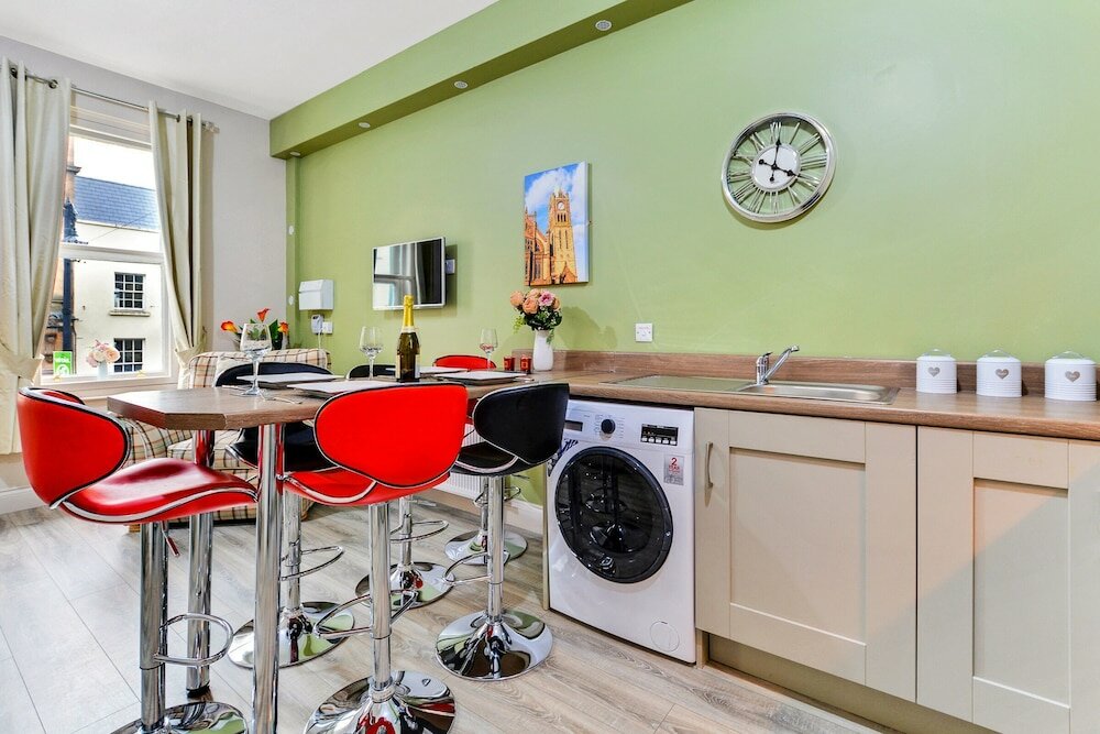 Фото The Ship's Key Aparthotel