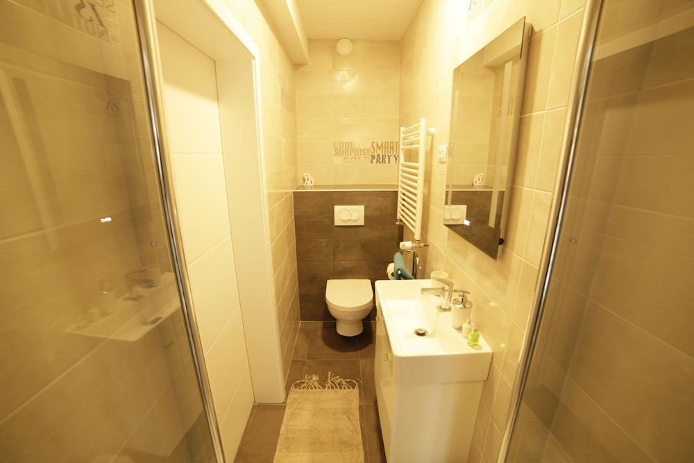 Фото Apartment F9