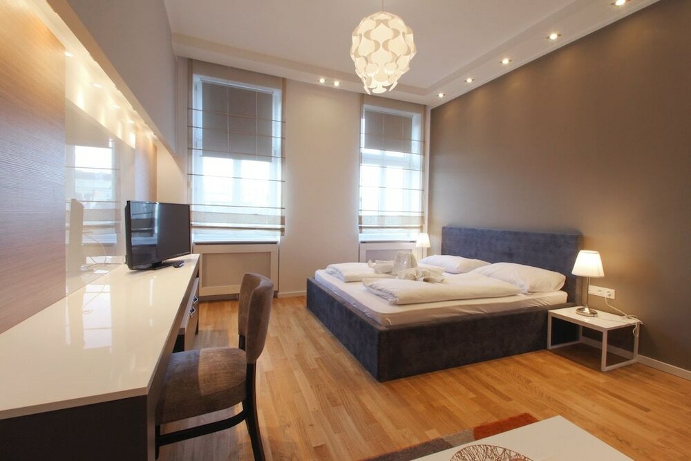 Фото Christiano Apartments