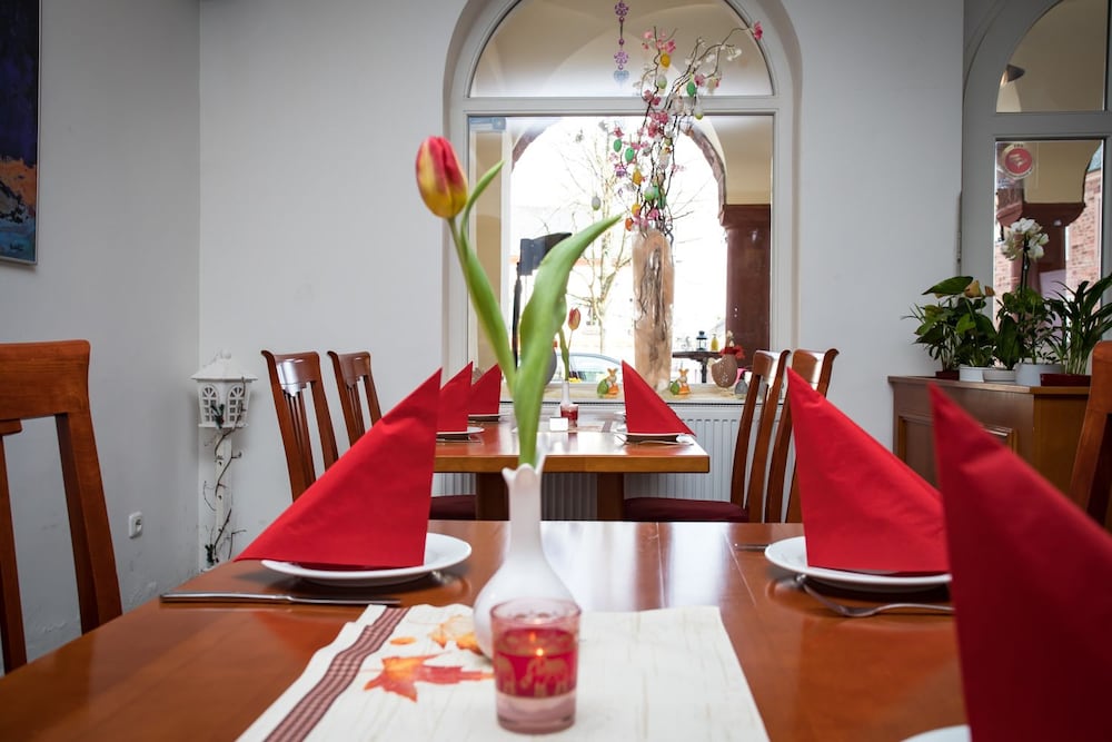 Фото Hotel & Restaurant Ratskeller Nideggen