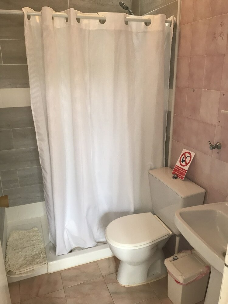 Фото Hostal Restaurante Tarín