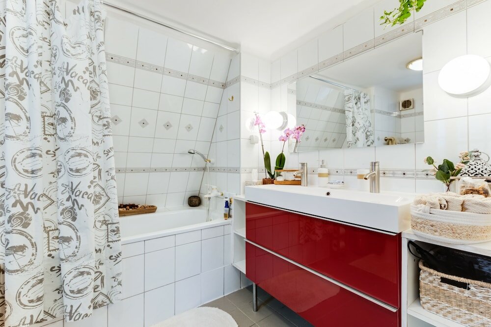 Фото Incredible 2Br Loft in Heart of Prague