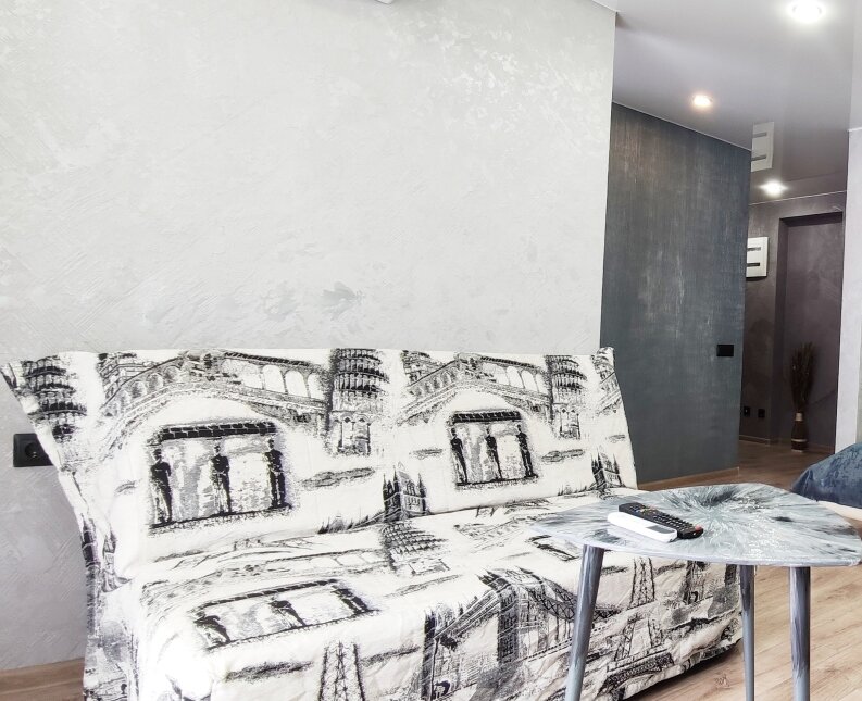 Фото МОИАпарт на улице Коммуны 86