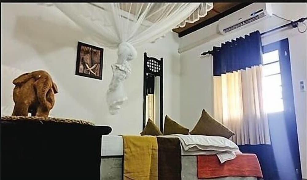 Фото Whispering Ocean