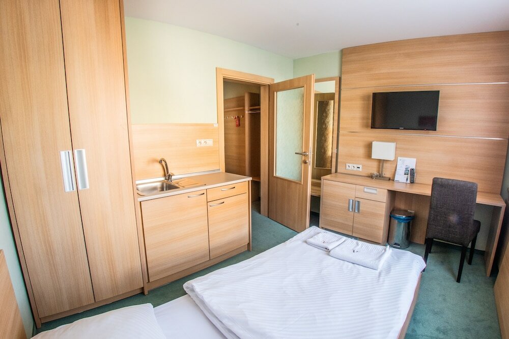 Фото Alexandra Business Hotel