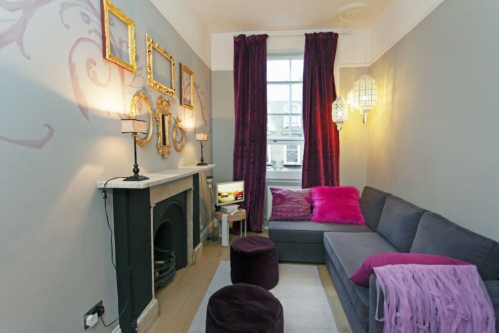 Фото Chelsea Italian Design Home with Terrace