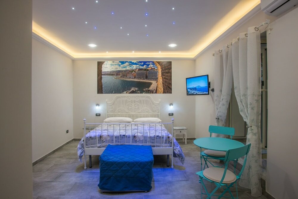 Фото Napoli Stritt