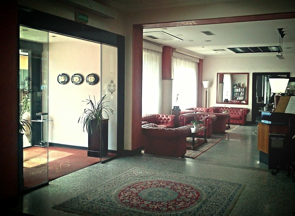 Фото Astor Hotel