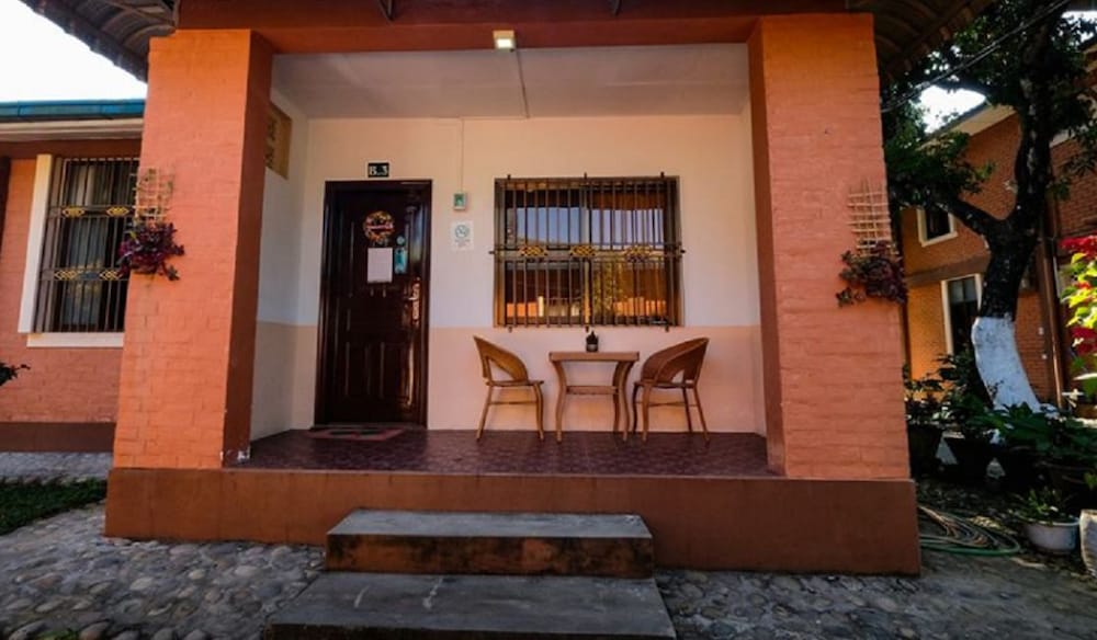 Фото Wun Tawp Garden Hotel