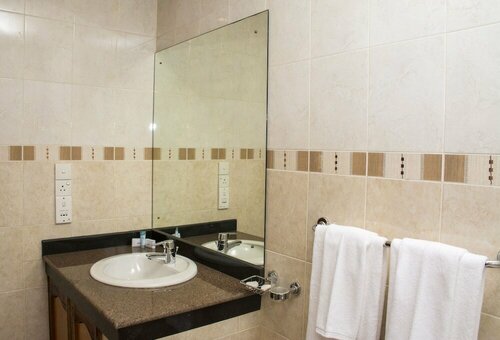 Гостиница Hotel Lakefield в Канди