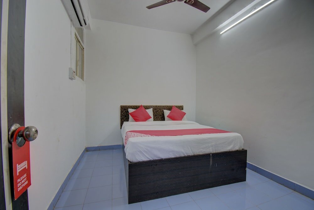 Фото Oyo 19830 Hotel Lucky Star