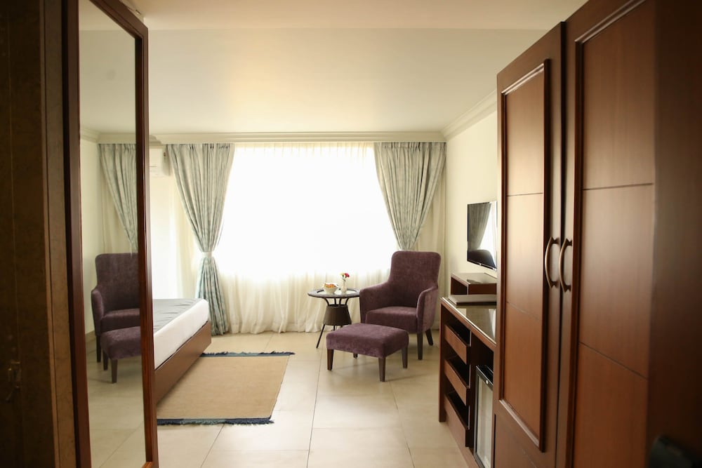 Фото Silver Shell Hotel