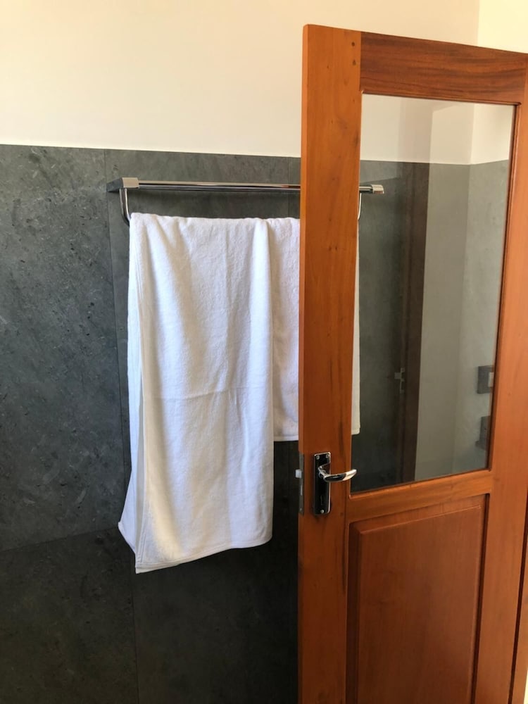 Фото Dasu's Restaurant & Villa