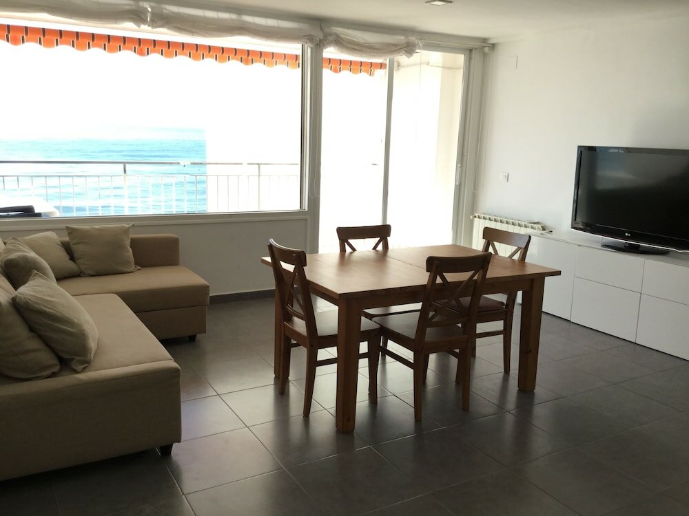 Фото Calafell Beach