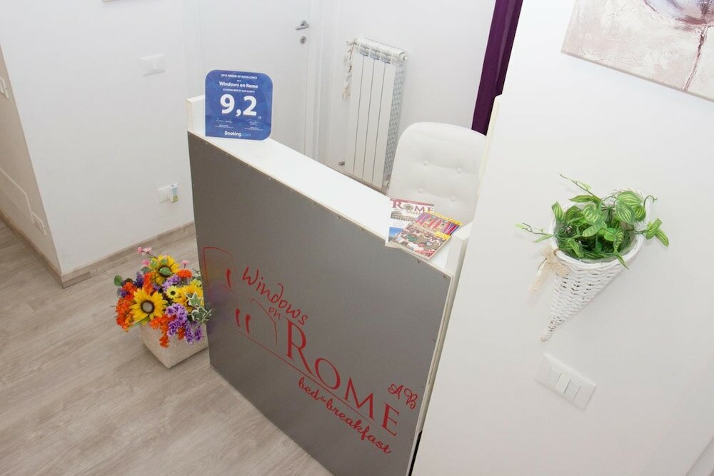 Фото Windows on Rome