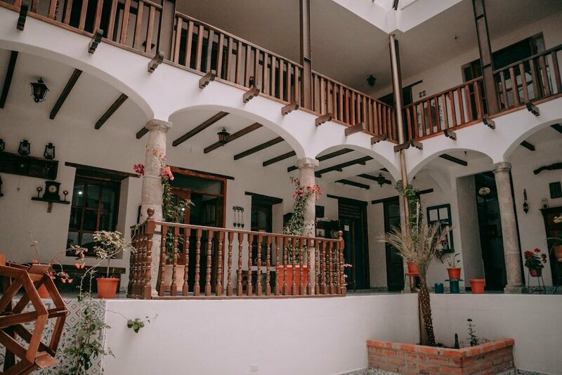 Гостиница Hotel Casa Alquimia в Кито