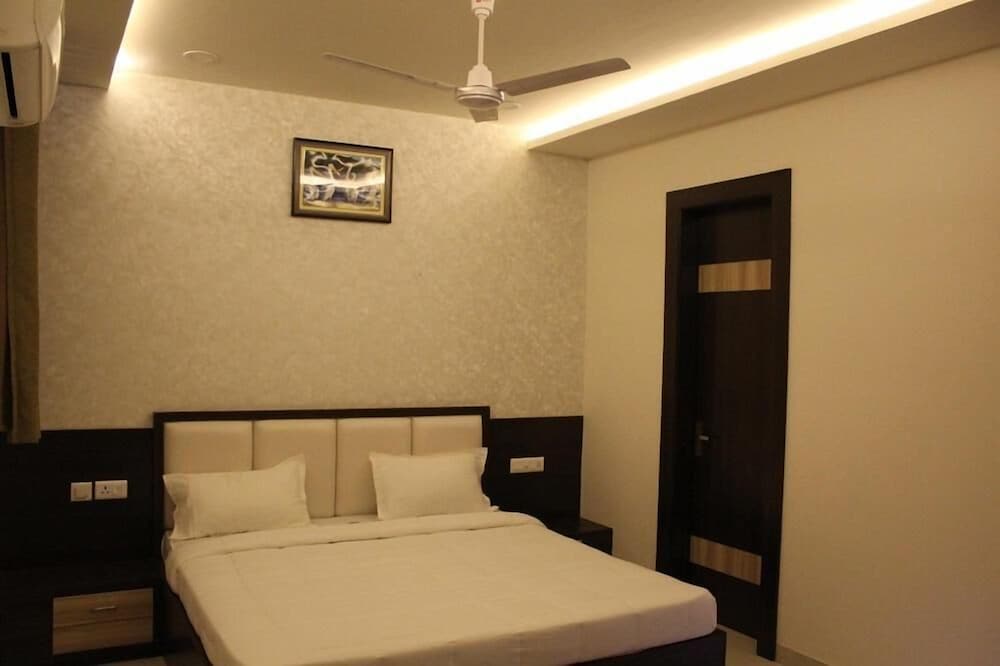 Фото Hotel Celebration