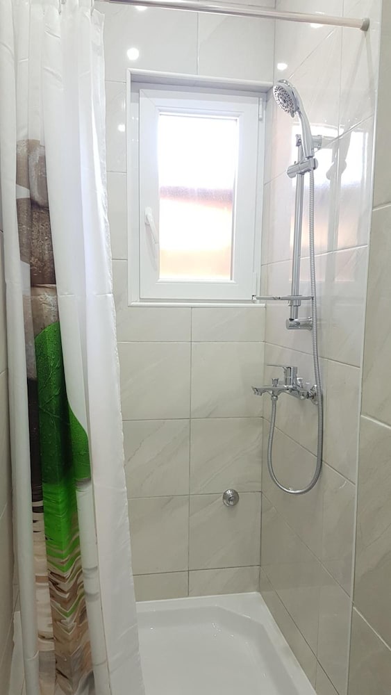 Фото Marko Airport Rooms