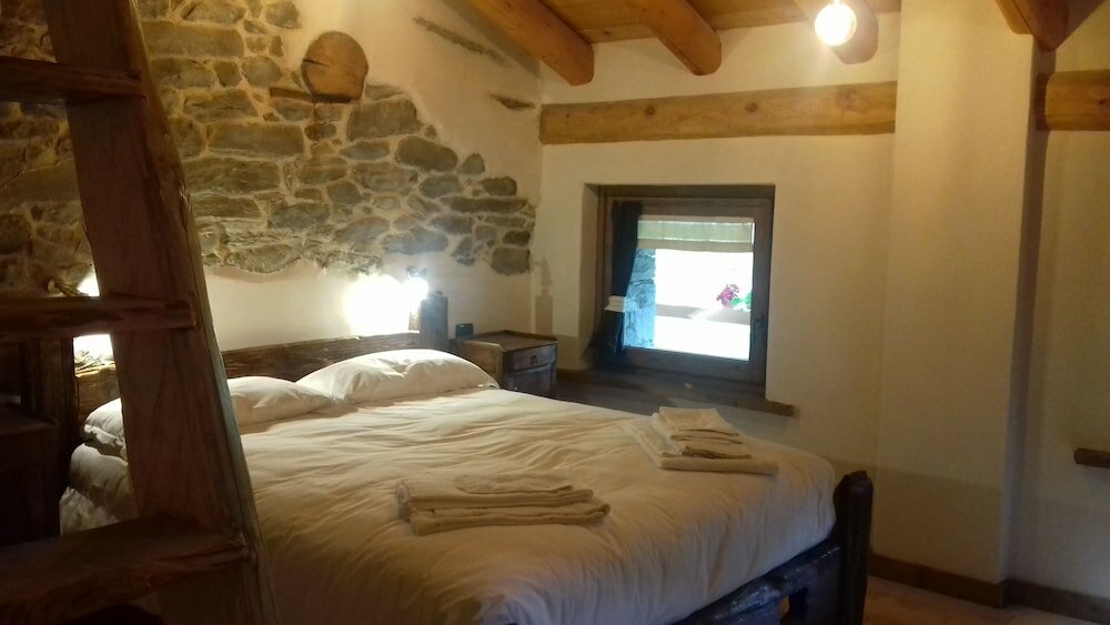 Фото Li Tzatagni