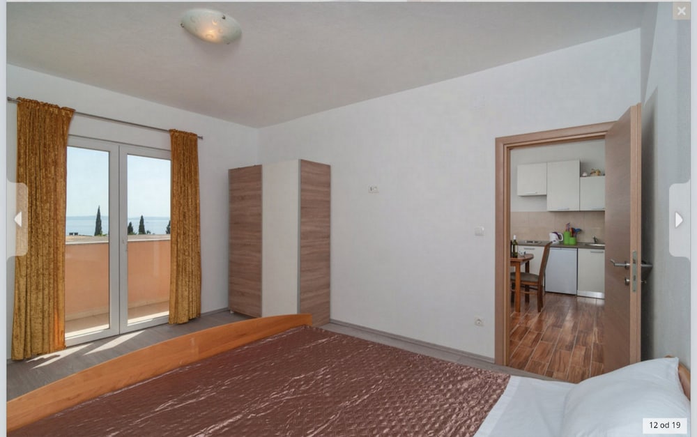 Фото Apartments Tomic