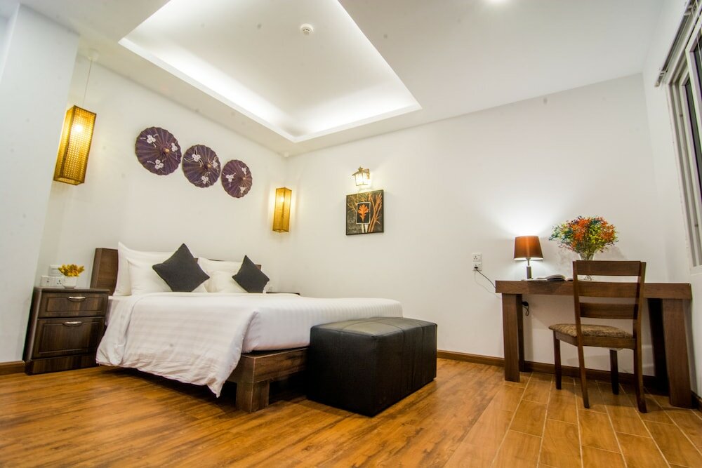 Фото Woodside Inn & Serviced Apartments