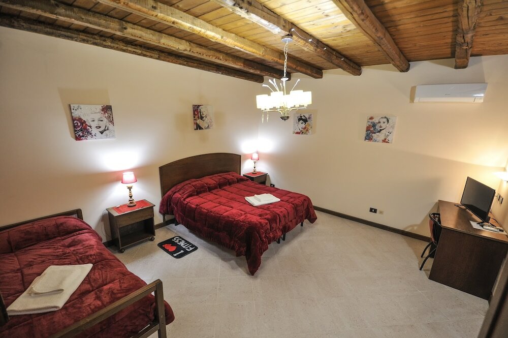 Фото Hotel Piccolo di Corduneanu Aurora