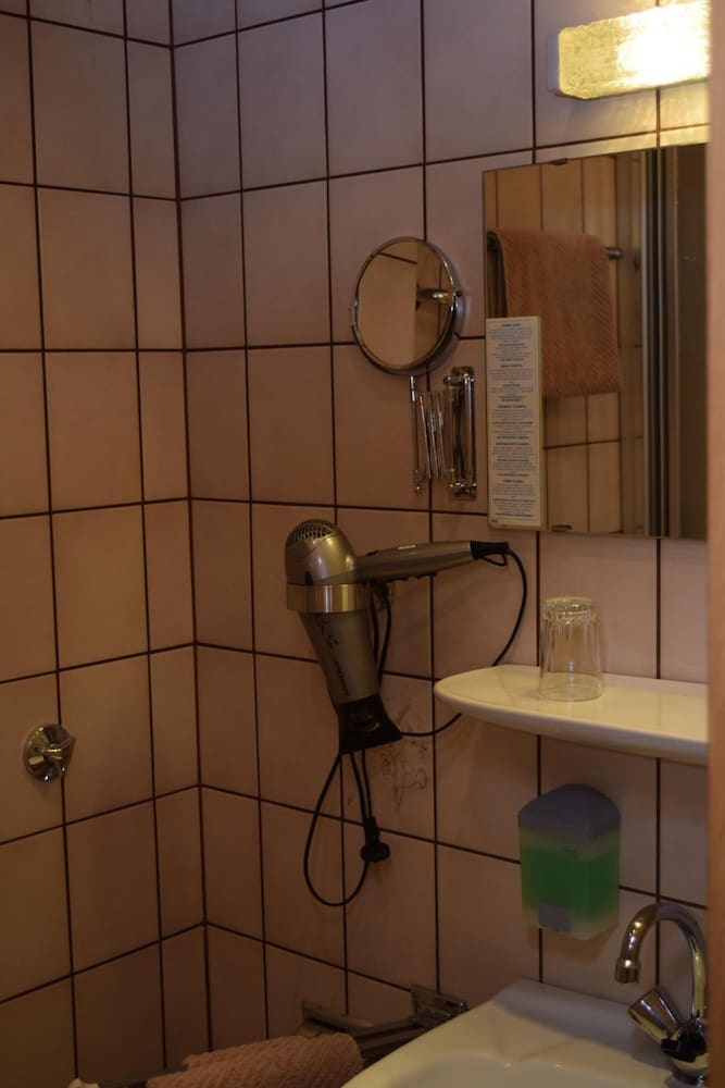 Фото Hotel Stockumer Hof