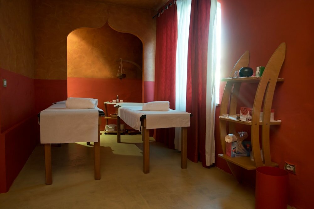 Фото Antico Colle Toscano Resort