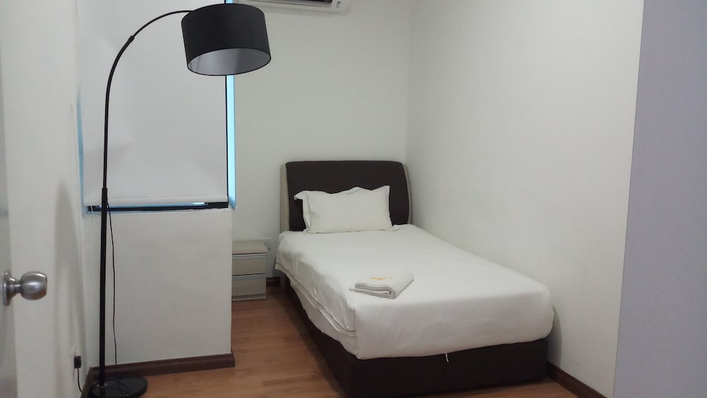 Фото Отель Roxy Hotel and Apartments