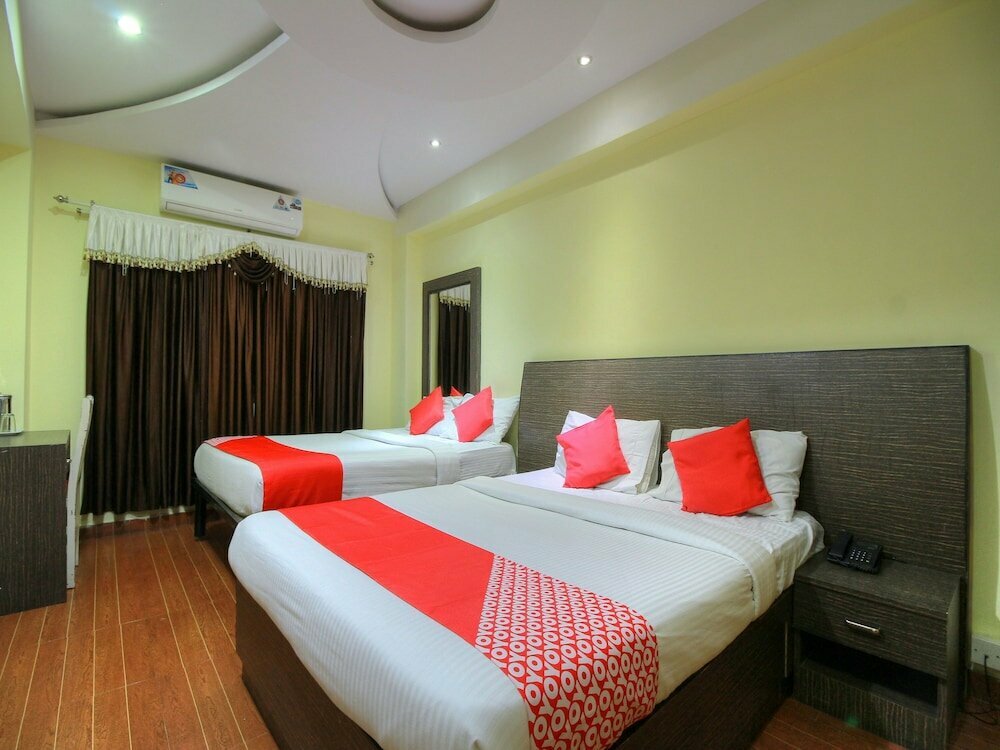 Hotel Oyo 18968 R R International, Mysore, photo