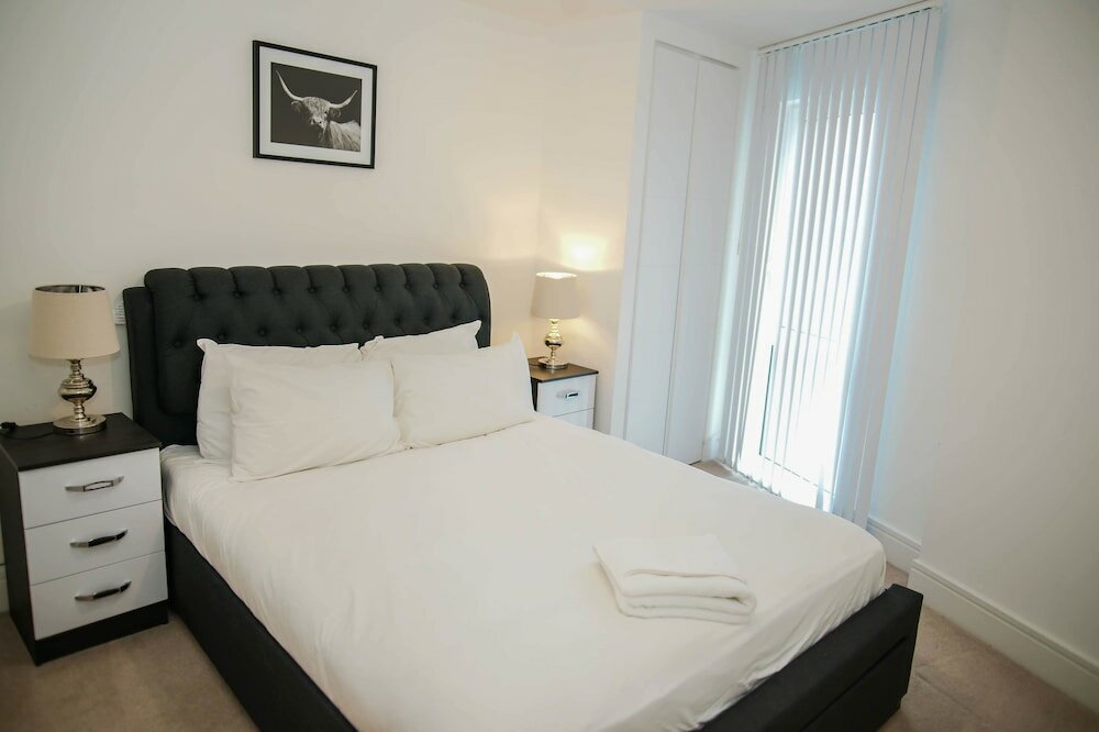 Фото Executive 2 Bed Apartment