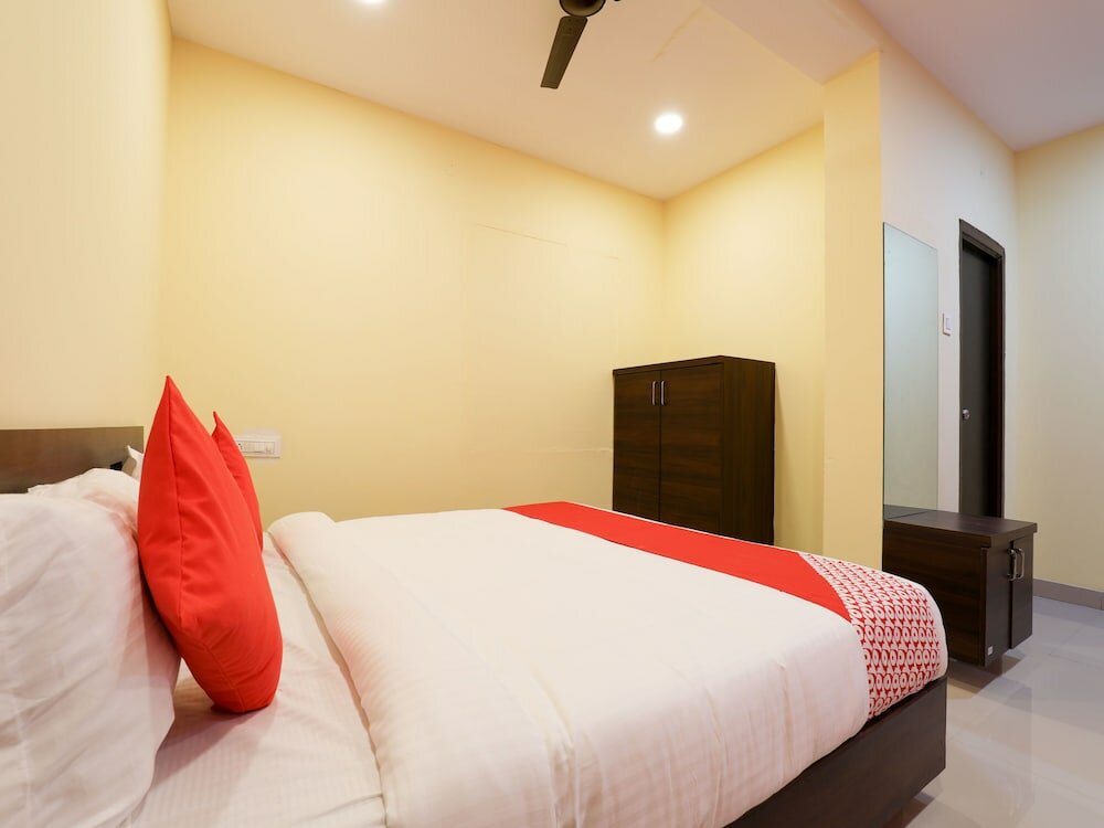 Фото Oyo 13569 Virat Residency