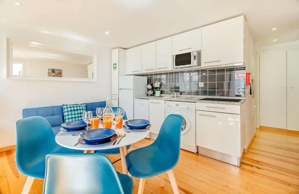 Фото Alfama Charming Apartment